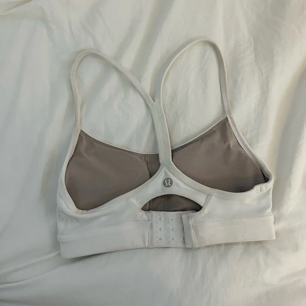 Lululemon‎ Flow Y bra - Picture 2 of 2